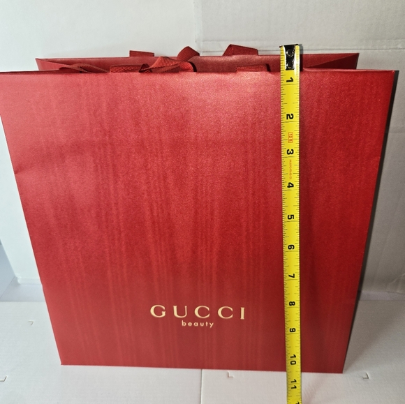 Gucci Beauty Red Woodgrain Pattern Gift Bag - Picture 6 of 16